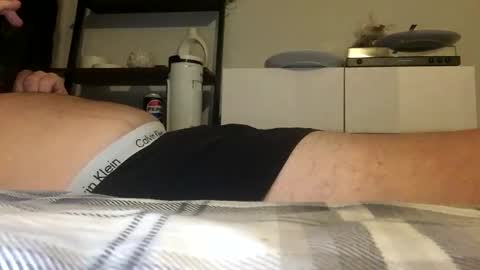 Snapshot of boxerbro123 chatting on October 26, 1:17 am boxerbro123 online show from October 26, 1:17 am