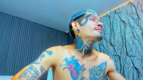 boy_tatto77 online show from February 18, 6:08 pm