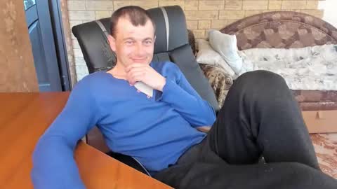 BoyApollon online show from April 1, 6:25 am