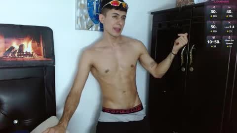 boyg_hots online show from March 12, 8:56 pm