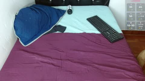 boyg_hots online show from March 16, 8:57 pm