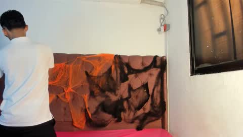 ALEX - TAYLER  -MIKE online show from October 6, 1:07 pm