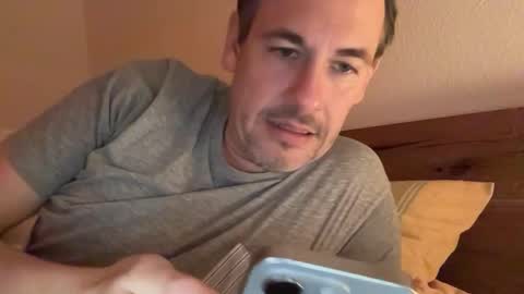 boytoyhh online show from December 15, 10:06 pm