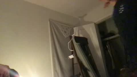 Snapshot of boywithbug chatting on January 13, 5:55 am boywithbug online show from January 13, 5:55 am