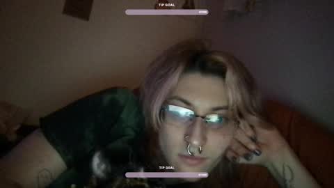 Snapshot of boywithbug chatting on March 7, 3:08 am boywithbug online show from March 7, 3:08 am