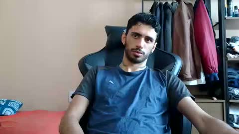 boyzinm2 online show from March 18, 1:17 pm