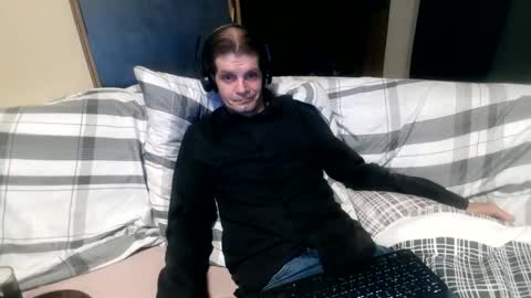 Snapshot of bponie1 chatting on September 20, 2:25 am bponie1 online show from September 20, 2:25 am