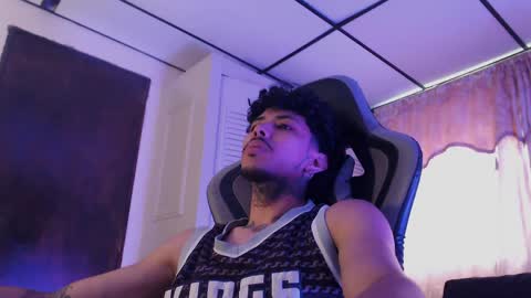 bra_c online show from April 9, 7:52 pm