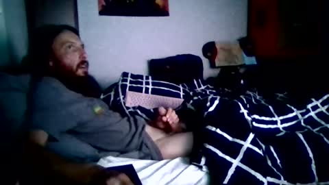 GuitarBrad1989 online show from July 14, 5:01 am