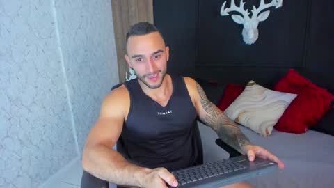 instagramBrad mayers1twittermayersbrad online show from December 23, 10:55 pm