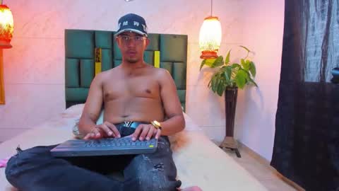 Brand  online show from November 30, 1:51 pm