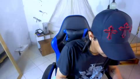 B R A N D online show from April 22, 2:52 am