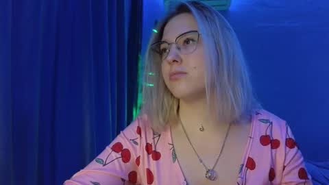 Belle  online show from January 11, 2:12 pm