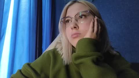 Belle  online show from September 15, 8:27 am