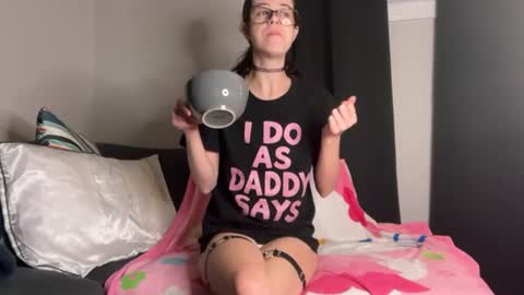 brattymaddy1998 online show from July 24, 2:53 am