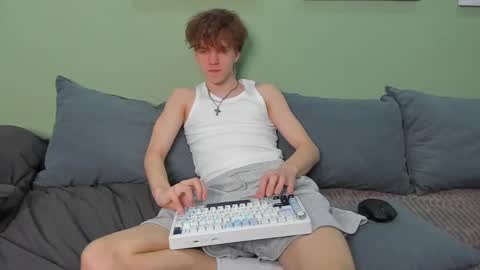 Snapshot of braxiboy chatting on March 5, 2:01 pm Brax online show from March 5, 2:01 pm