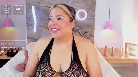 Snapshot of brenda_maz_ chatting on October 25, 12:27 pm brenda_maz_ online show from October 25, 12:27 pm