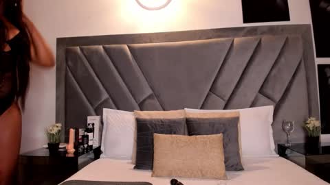 Brenda online show from January 12, 9:11 pm