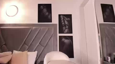 Brenda online show from March 11, 10:46 pm