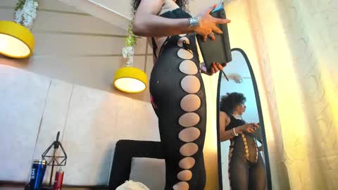 Snapshot of brendaliive chatting on October 18, 6:34 pm brendaliive online show from October 18, 6:34 pm