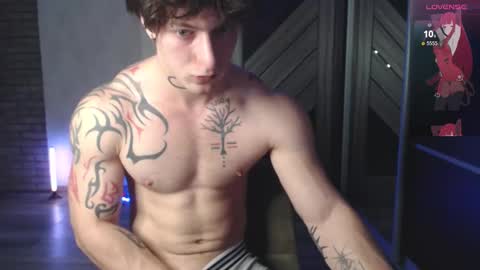 brendan__piks online show from December 15, 8:43 am