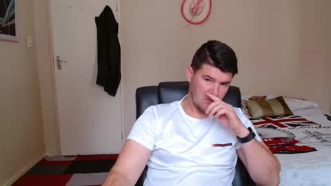 ask me lol online show from March 1, 6:39 am