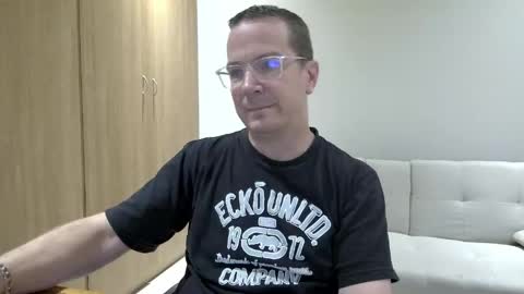 Brett online show from April 15, 3:26 pm