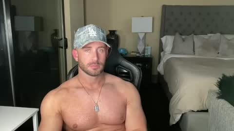 Brett Mycles online show from October 30, 1:39 am