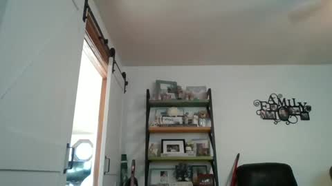 hey online show from January 26, 8:34 pm