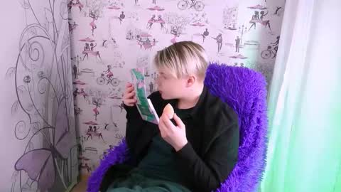 brian_mils online show from February 11, 11:36 am