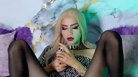 briana_white online show from June 23, 4:24 pm