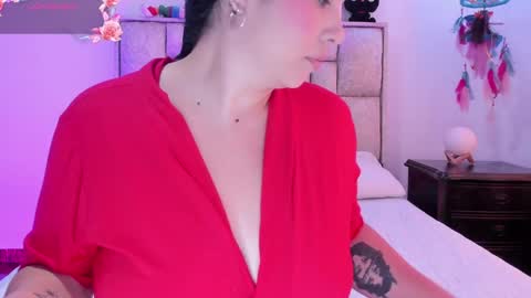     online show from October 11, 5:49 pm