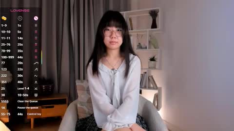 Hanna online show from December 5, 1:27 am