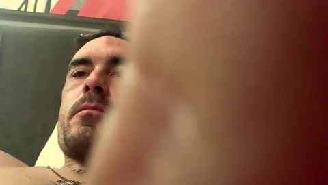 brief8805 online show from October 30, 11:05 pm