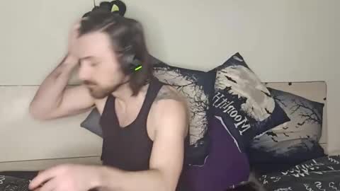 Snapshot of bright_mind chatting on February 3, 10:43 pm bright_mind online show from February 3, 10:43 pm