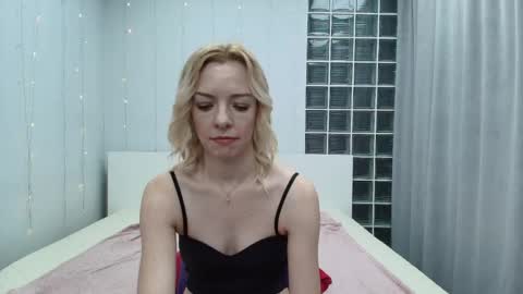 Heather online show from April 14, 12:58 am