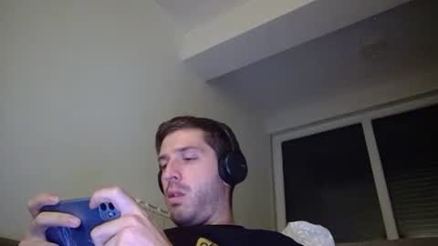 brii0000 online show from December 4, 7:28 pm