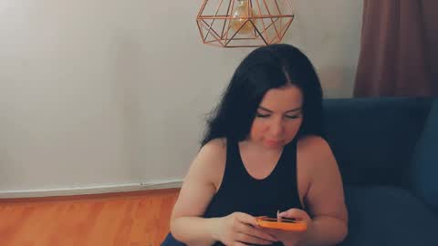 brilliantegirl_ online show from April 6, 11:44 am