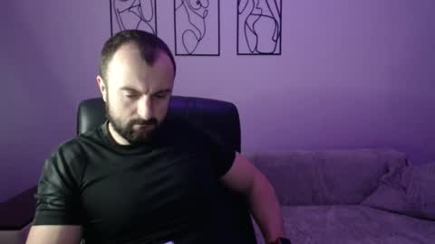 brindlefly69 online show from November 21, 12:25 pm