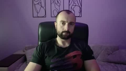 brindlefly69 online show from November 5, 11:45 am