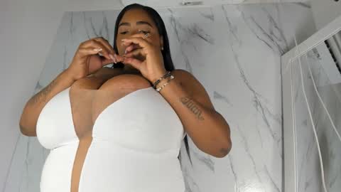 ANGIE online show from December 1, 1:42 pm