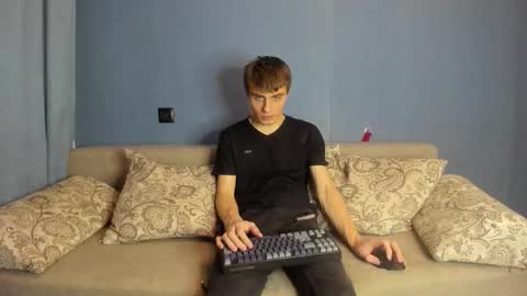 bristlebback online show from November 19, 4:39 pm