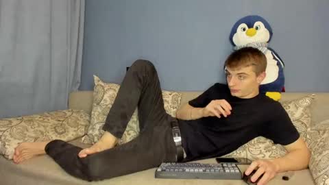 bristlebback online show from April 20, 6:11 pm