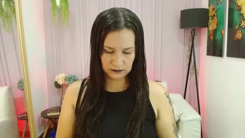 BRITNEEYTAYLOR1 online show from March 5, 6:56 pm