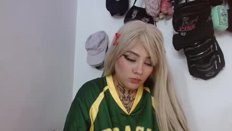 maru miaw   Please help me to reach 100 thumbs up online show from October 4, 2:09 am