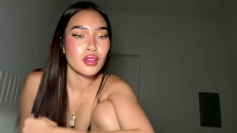 Brittney Rose online show from July 26, 5:27 am