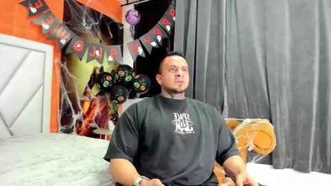 brody_hartchert online show from October 18, 6:56 pm