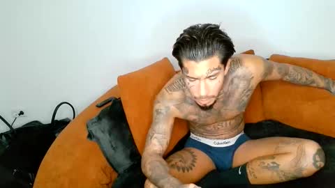 Bronzedink online show from December 18, 8:48 pm