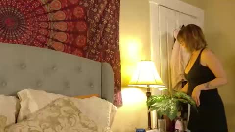 brookieslife online show from April 16, 2:33 am