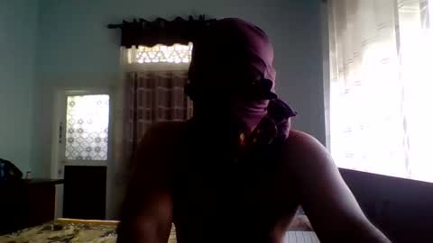 brownmanin40s online show from April 26, 9:51 am